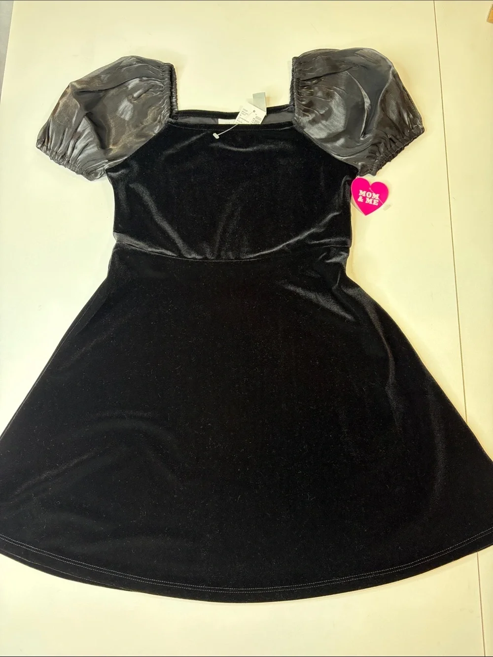 NWT The Children’s Place Black Velvet Dress Sheer Puff Sleeves Girls Size 8